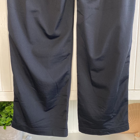 Nike Athletic Pants - Women’s Large - Picture 7 of 12